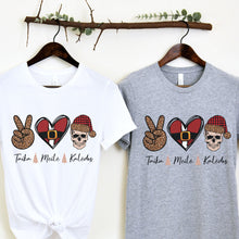 Įkelti vaizdą į galerijos rodinį, Kalėdiniai marškinėliai "Taika, Meilė, Kalėdos", universalūs S-3XL