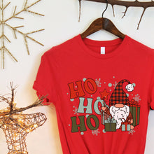 Įkelti vaizdą į galerijos rodinį, Universalūs Kalėdiniai marškinėliai šeimai Ho Ho Ho, XS-3XL