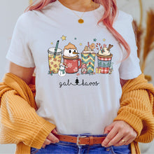 Įkelti vaizdą į galerijos rodinį, Moteriški Kalėdiniai marškinėliai "Gal kavos", XS-3XL