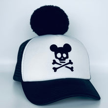 Įkelti vaizdą į galerijos rodinį, Kepurė vasarai KAUKOLIUKAS su dideliu juodu bumbulu