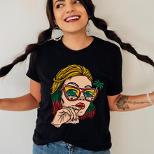 Charger l'image dans la galerie, Moteriški marškinėliai "Lietuvaitė" su Lietuvos atributika, XS-2XL