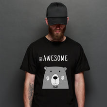 Įkelti vaizdą į galerijos rodinį, juodi vyrkiski marskineliai su meskiu ir uzrasu mr. awesome