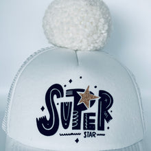 Įkelti vaizdą į galerijos rodinį, Kepurė SUPER STAR su dideliu bumbulu