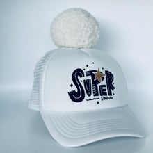 Įkelti vaizdą į galerijos rodinį, Kepurė SUPER STAR su dideliu bumbulu