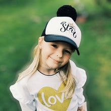 Įkelti vaizdą į galerijos rodinį, Juoda kepurė SUPER STAR su dideliu bumbulu