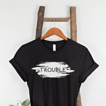 Įkelti vaizdą į galerijos rodinį, Juodi moteriski marskineliai trouble