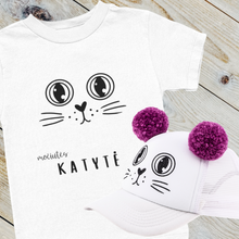 Įkelti vaizdą į galerijos rodinį, Kepurė KAČIUKAS su ausimis - Pom Pom bumbulais