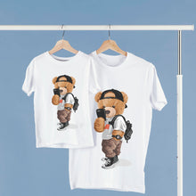 Load image into Gallery viewer, Marškinėliai Tėčiui ir Vaikams su meškiu &quot;Selfiukas&quot;
