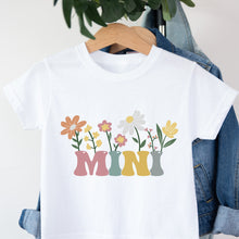 Load image into Gallery viewer, Vienodi Marškinėliai Mamai ir Dukrai su gėlėmis &quot;MAMA ir MINI&quot;
